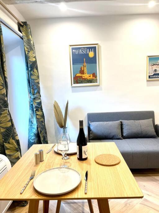 Cocon Cosy Au Coeur Du Vieux Port Apartment Marseille Bagian luar foto